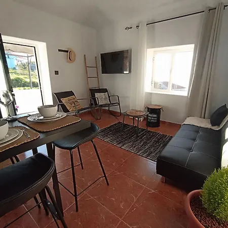 Bougainvillea House 펜션