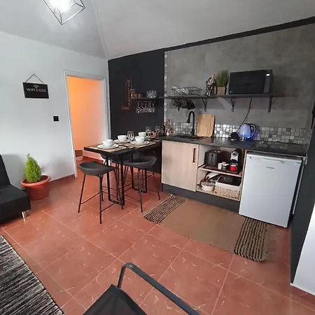 Bougainvillea House 펜션 폰타 두 파르구