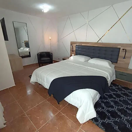 Bougainvillea House * Ponta do Pargo