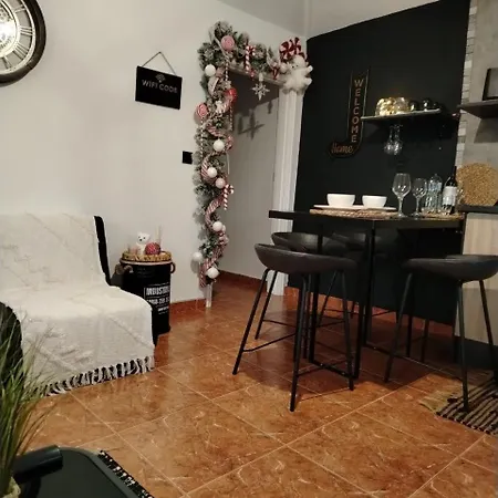 Bougainvillea House 펜션