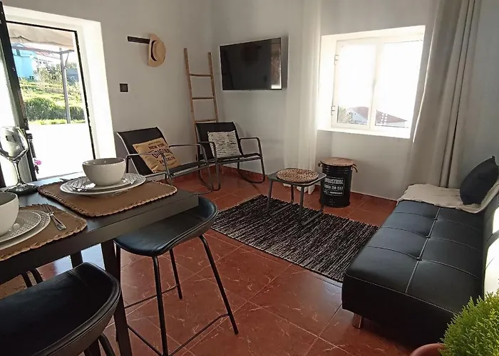 Bougainvillea House Tatil Evi