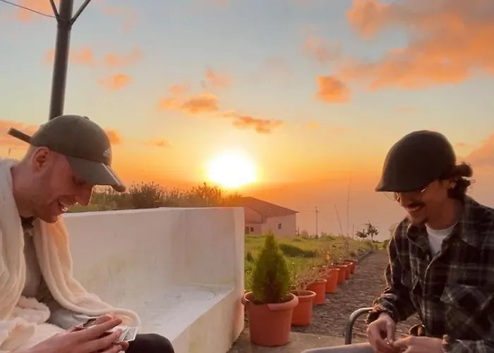 Bougainvillea House 度假居