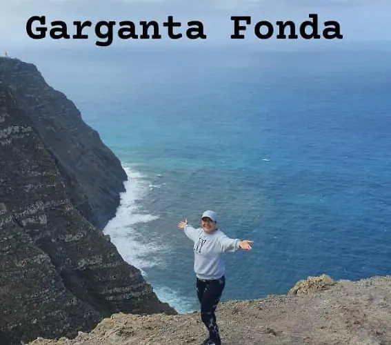 Bougainvillea House * Ponta do Pargo