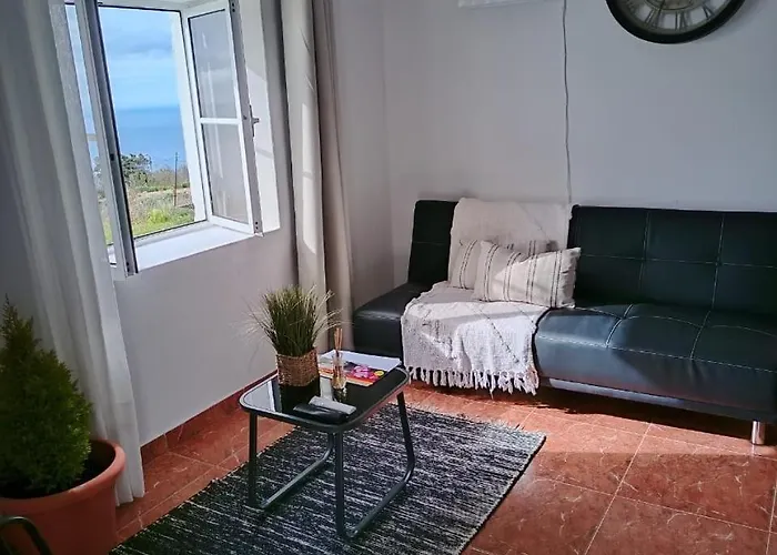 Bougainvillea House Tatil Evi Ponta do Pargo