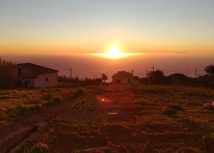 Bougainvillea House Tatil Evi Ponta do Pargo